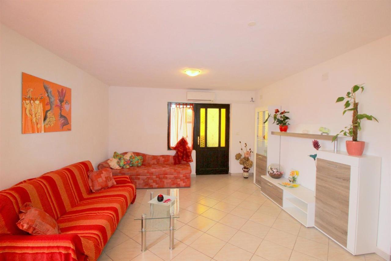 Gianna N2, 600 M From The Beach Novigrad Istria Esterno foto