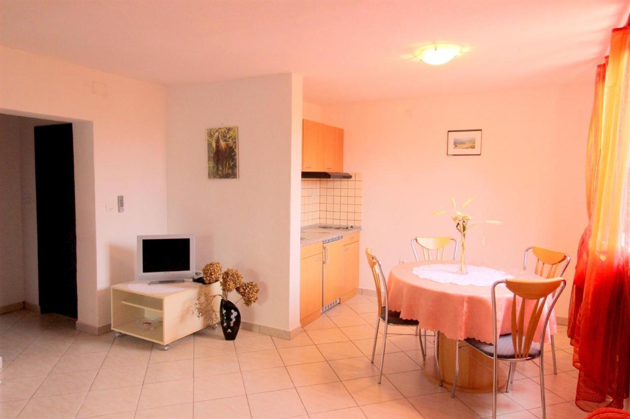 Gianna N2, 600 M From The Beach Novigrad Istria Esterno foto